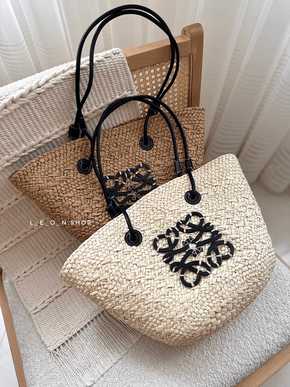 کیف حصیری لوئوه بند مشکی