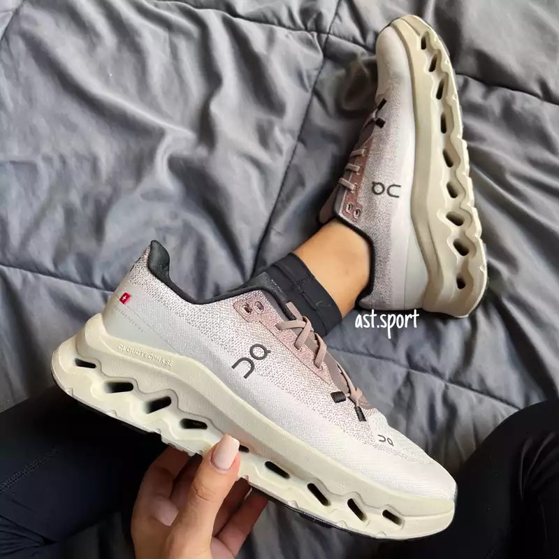 آن رانینگ | ON Running Blush White