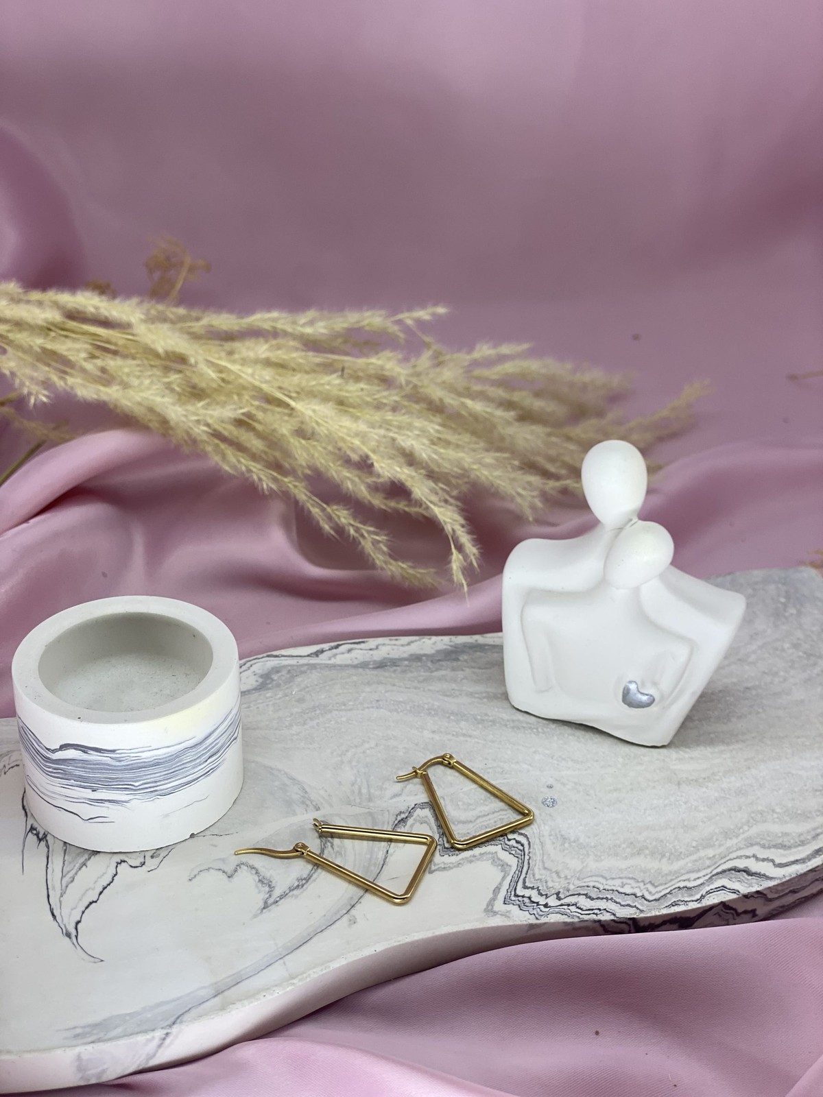 گوشواره مثلثی طلایی