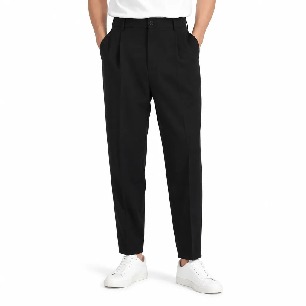شلوار پارچه‌ای مردانه مشکی پیله‌دار – قواره گشاد با دمپای جمع و خط اتو (Pleated Wide Tapered Trousers)