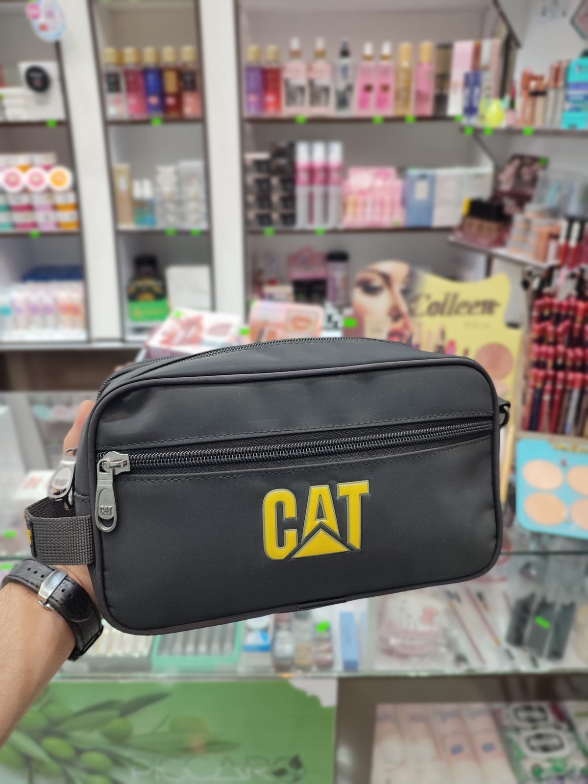 کیف میکاپ و گریم چمدانی سایز متوسط برند CAT
