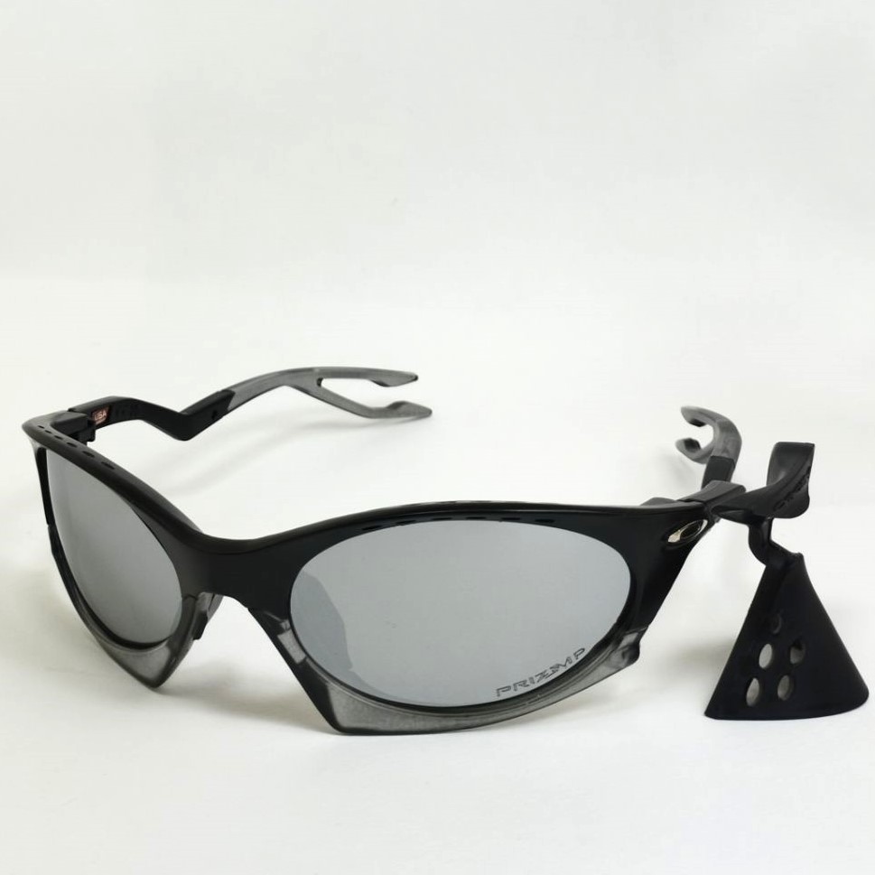اوكلي PLANTSRIS SILVERBLACK