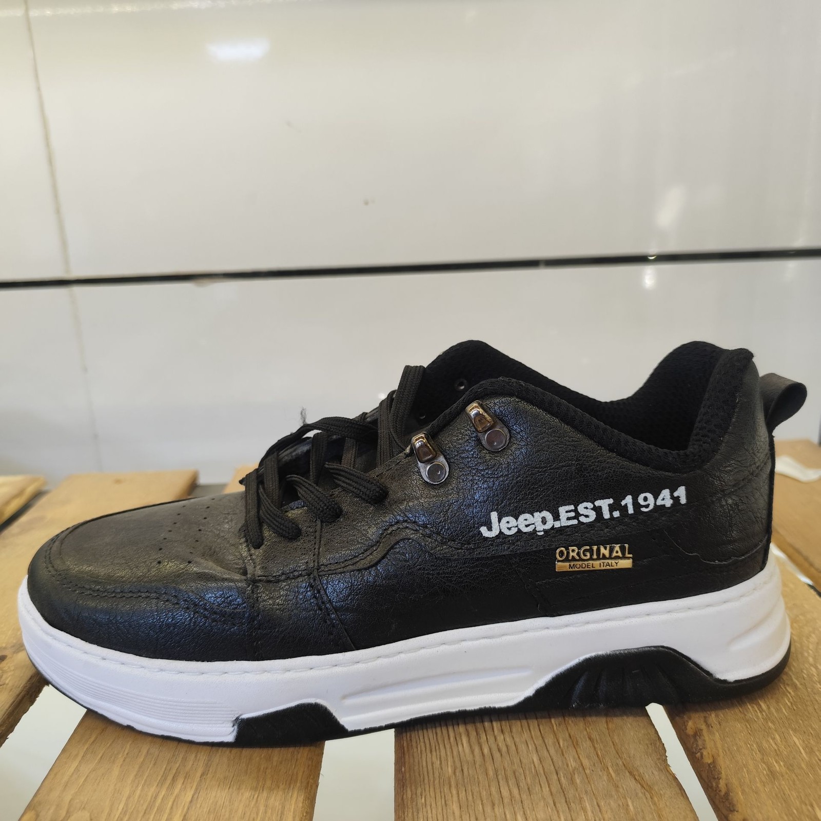مدل ونس jeep