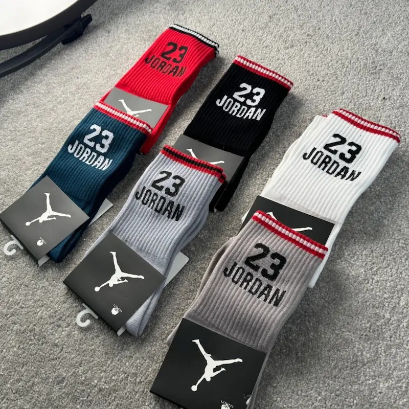 جوراب 23