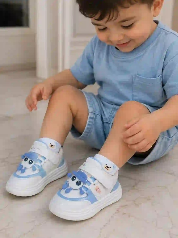 کتونی عروسکی