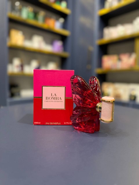 Carolina Herrera – La Bomb