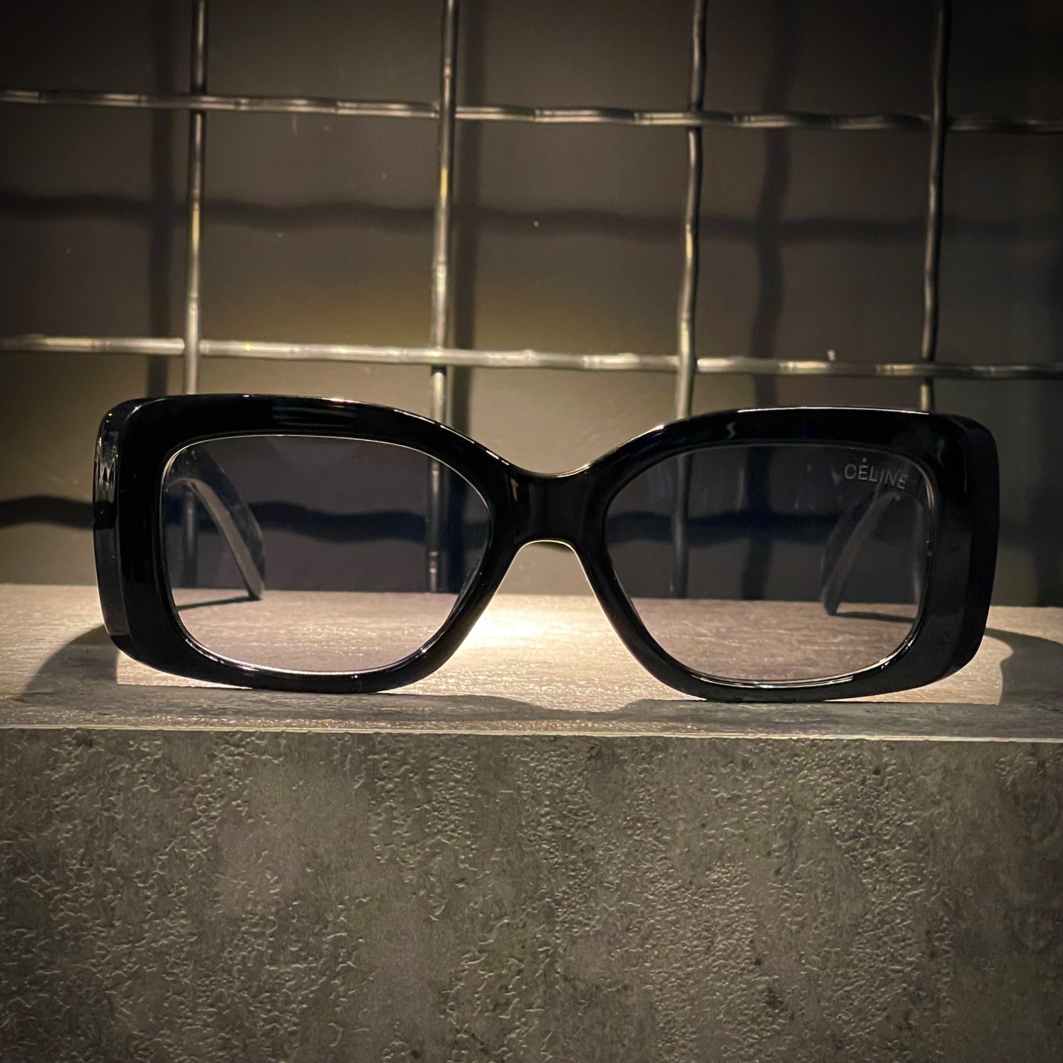 عینک CELINE فریم کائوچویی مشکی سیلور / دودی کد 4S282