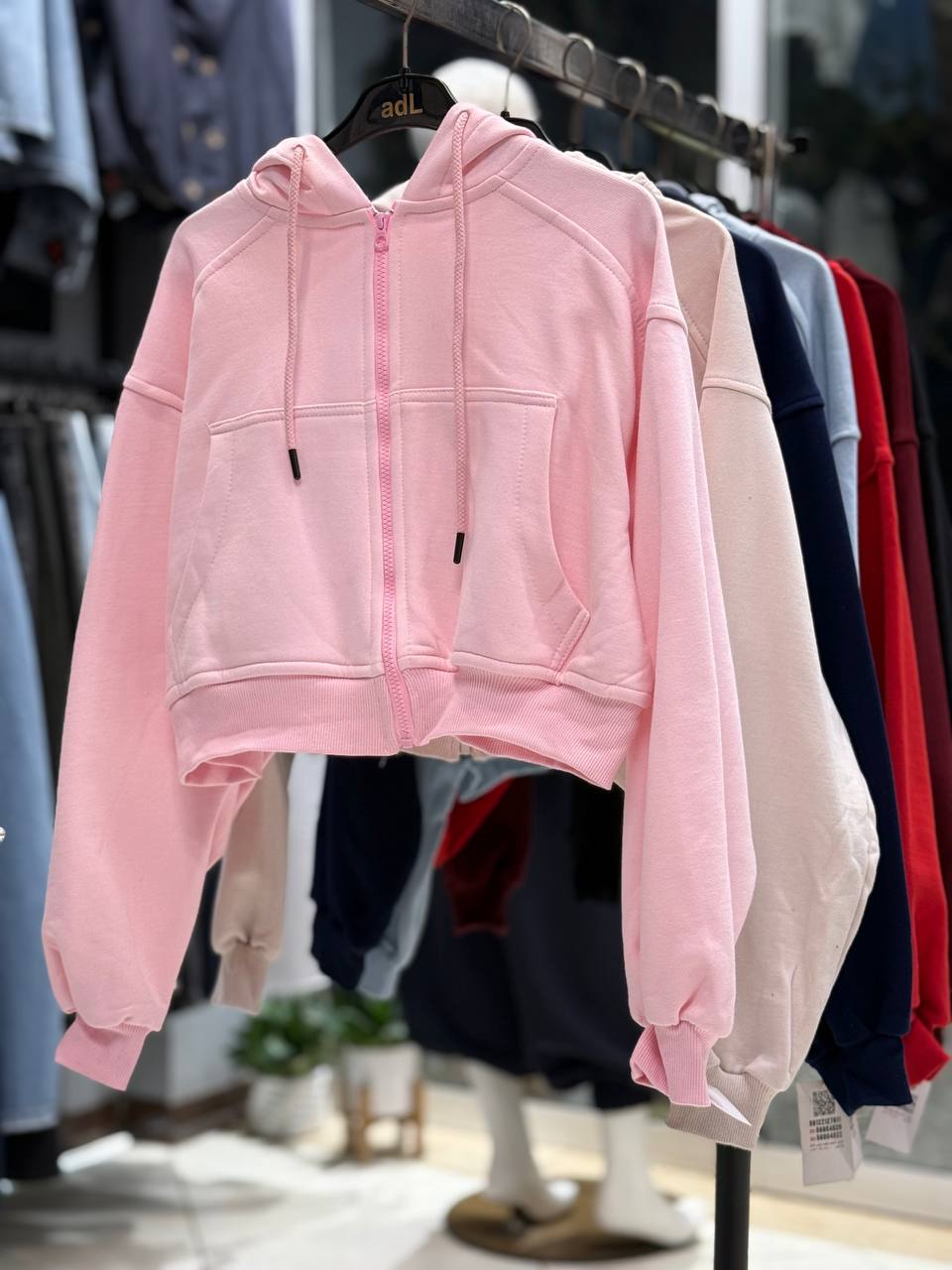 ⁨ bershka کراپ سوئیشرت کلاهدار