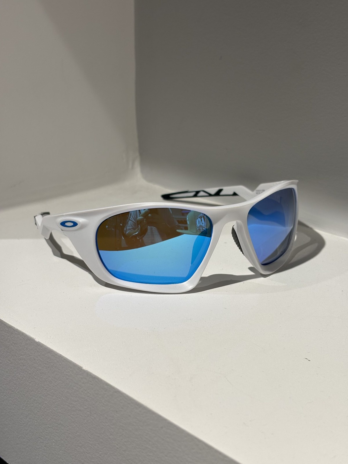 عینک آفتابی ورزشی اوکلی OAKLEY