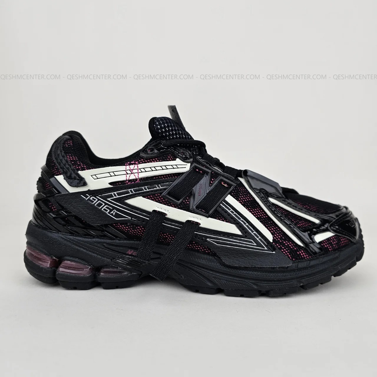 کتونی نیوبالانس 1906A مشکی صورتی New Balance 1906A Black Pink کد 1815
