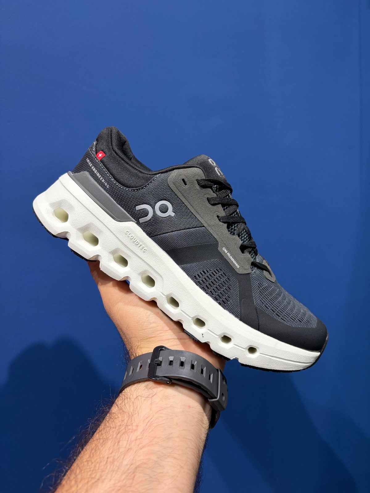 On cloudrunner 2 black آن کلود رانر 2 سیاه
