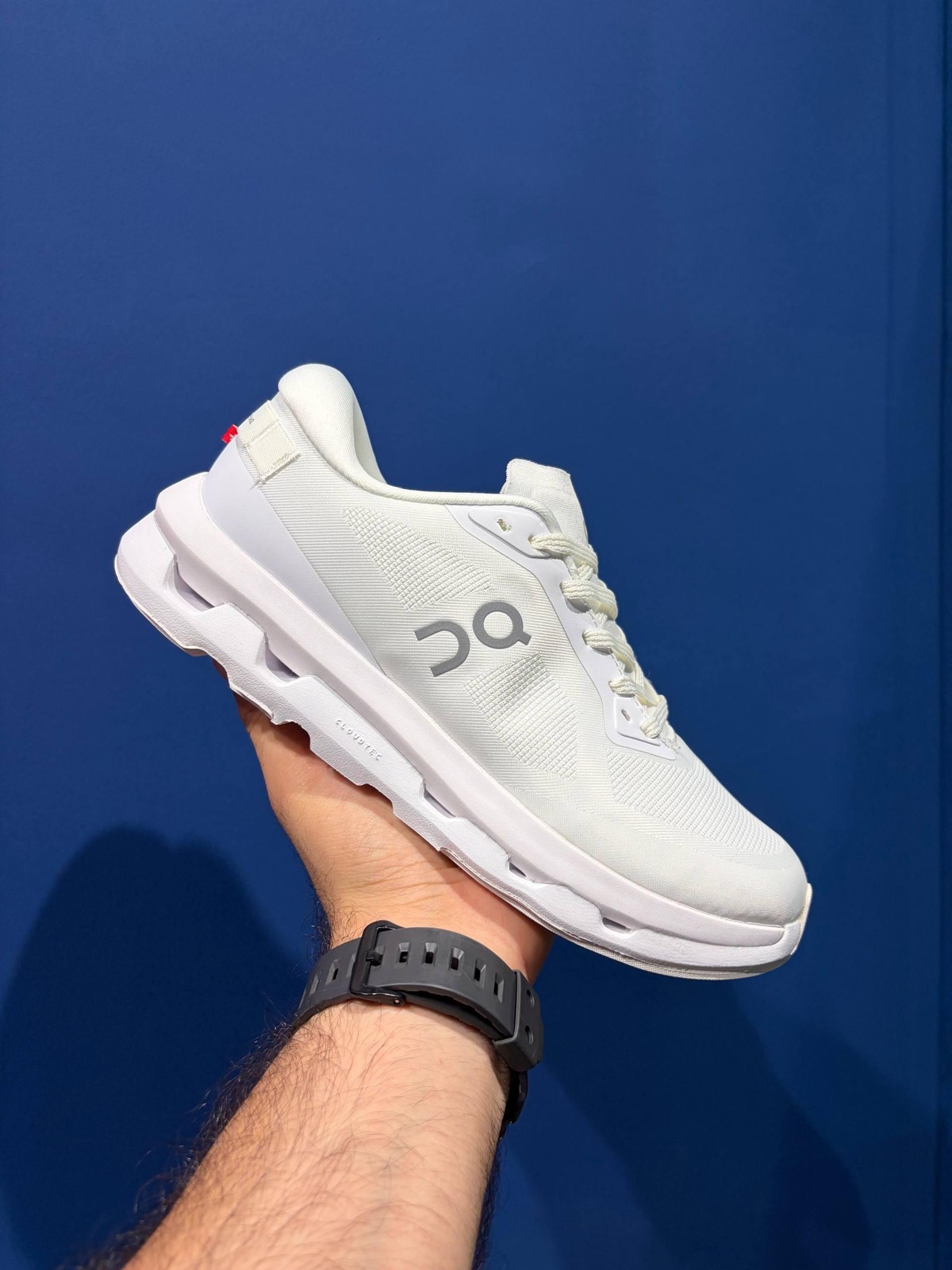 On cloudzone triple white آن کلود زون سفید