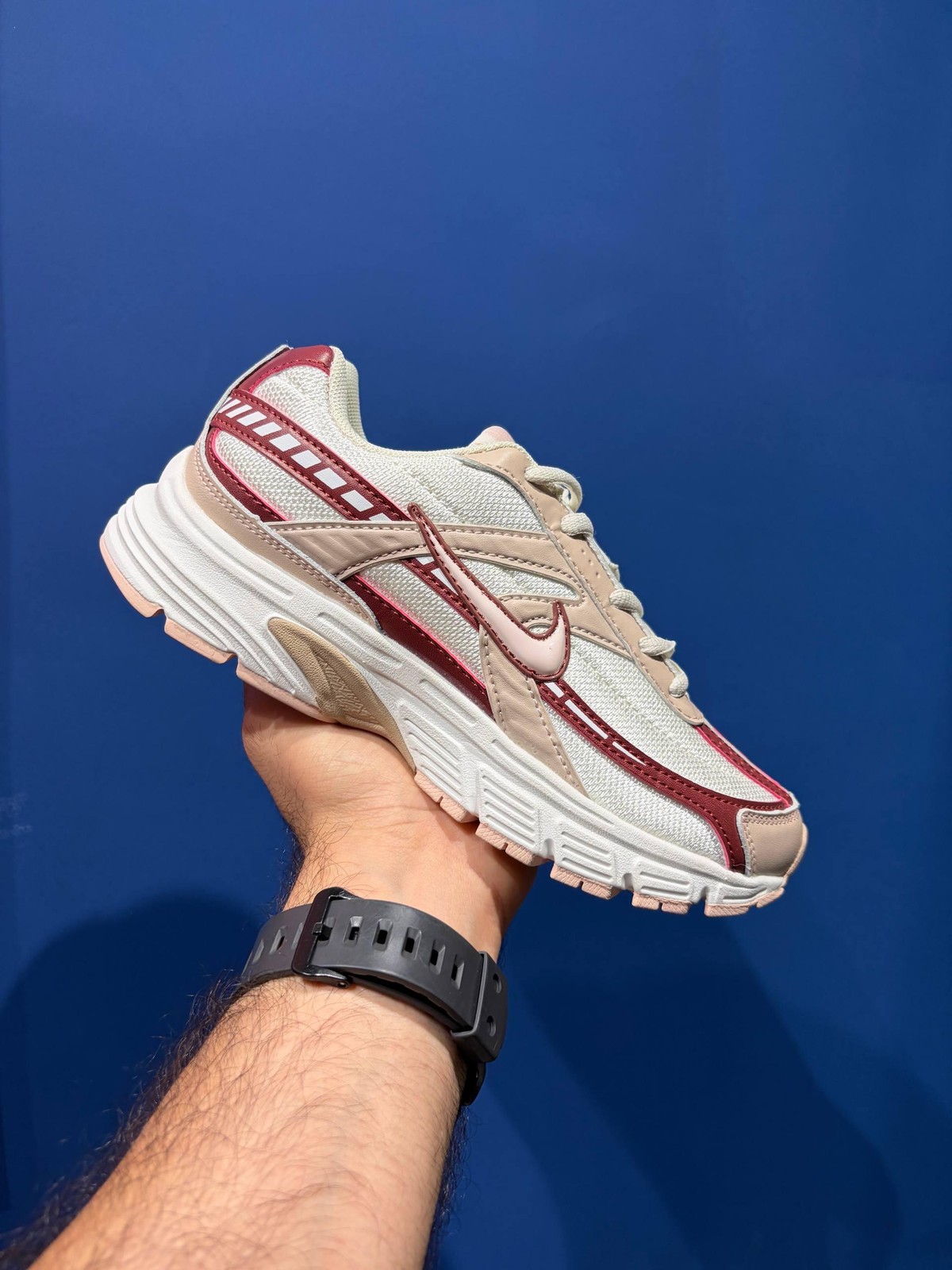 Nike initiator echo pink نایک اینتی تیدور صورتی