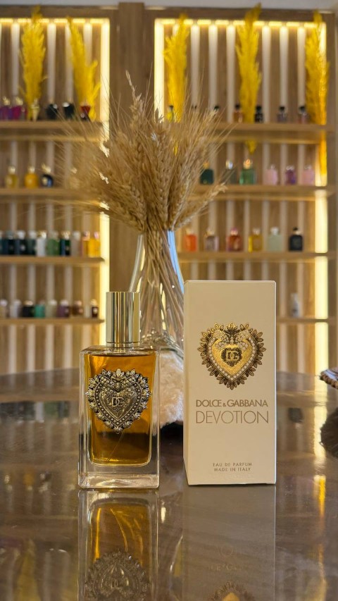 DOLCE & GABBANA