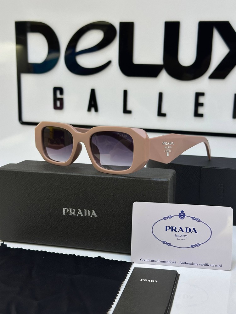عینک پرادا Prada Sunglasses 8679