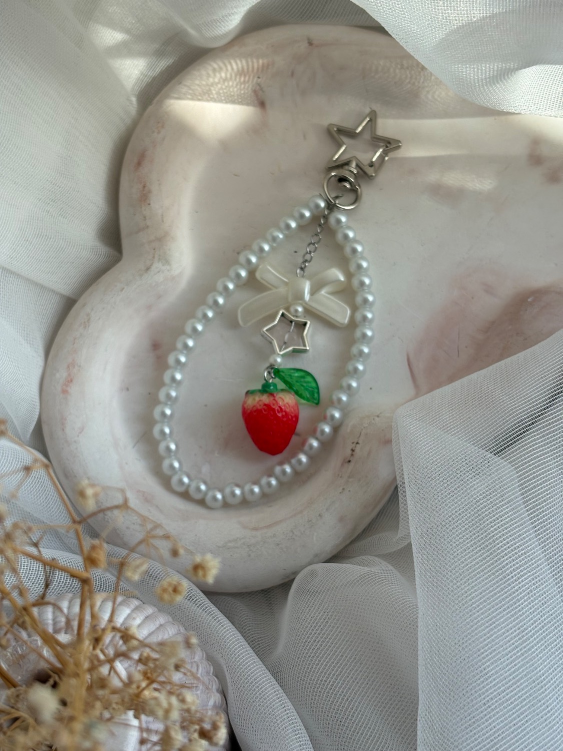 چارم بگ توت فرنگی: Berry Kiss