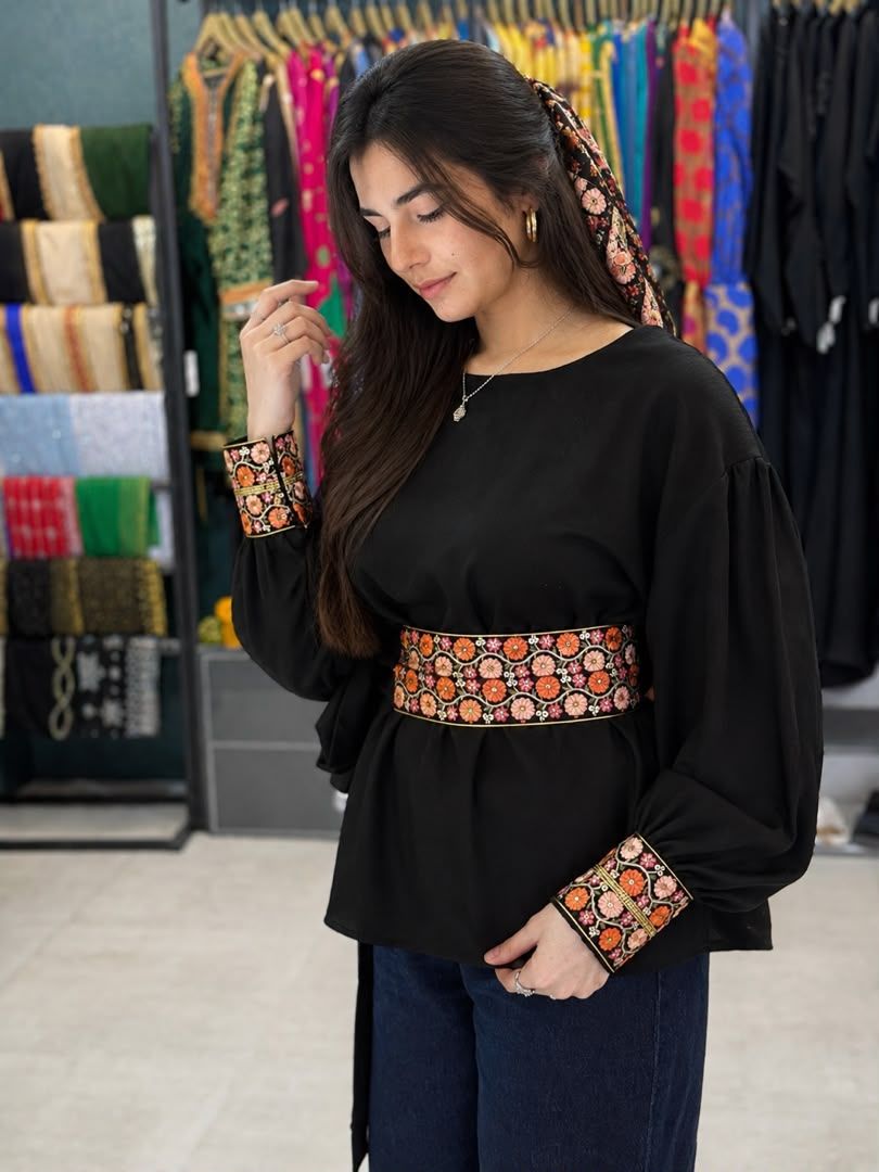 شومیز زنانه مشکی طرح بابونه کد 1505