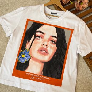 تیشرت زنانه اور سایز زارا با طراحی هنری Zara Women’s Oversized Graphic T-Shirt