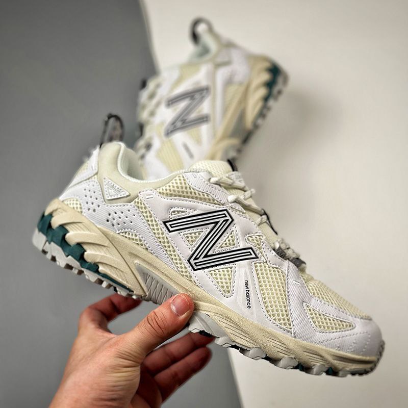 کفش رانینگ نیوبالانس ۶۱۰ کرمی سفید New balance 610
