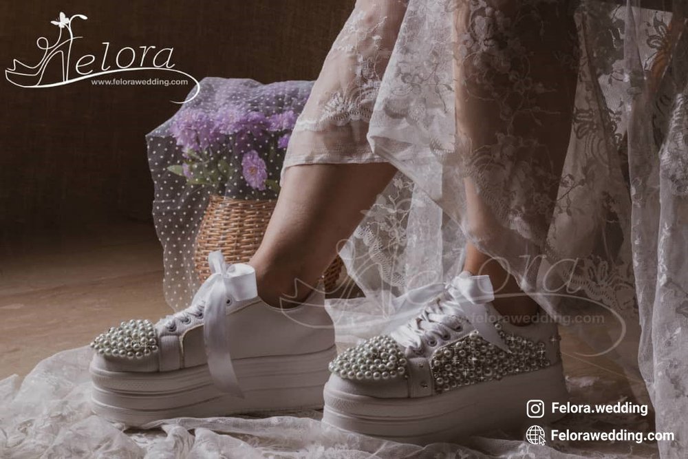 کتونی لژ بلند عروس با طرح جواهر دوزی | کد 0260