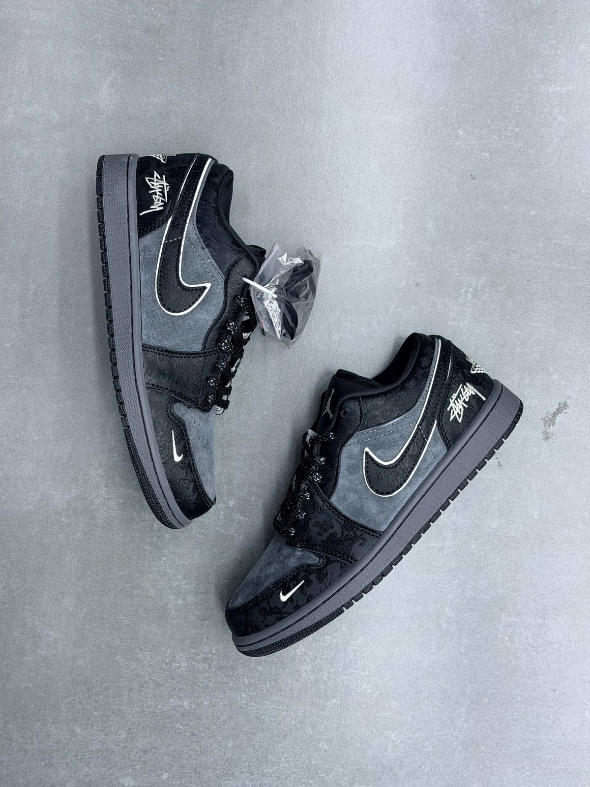 نایک جردن 1 مشکی طوسی Nike Jordan 1 Black Gray
