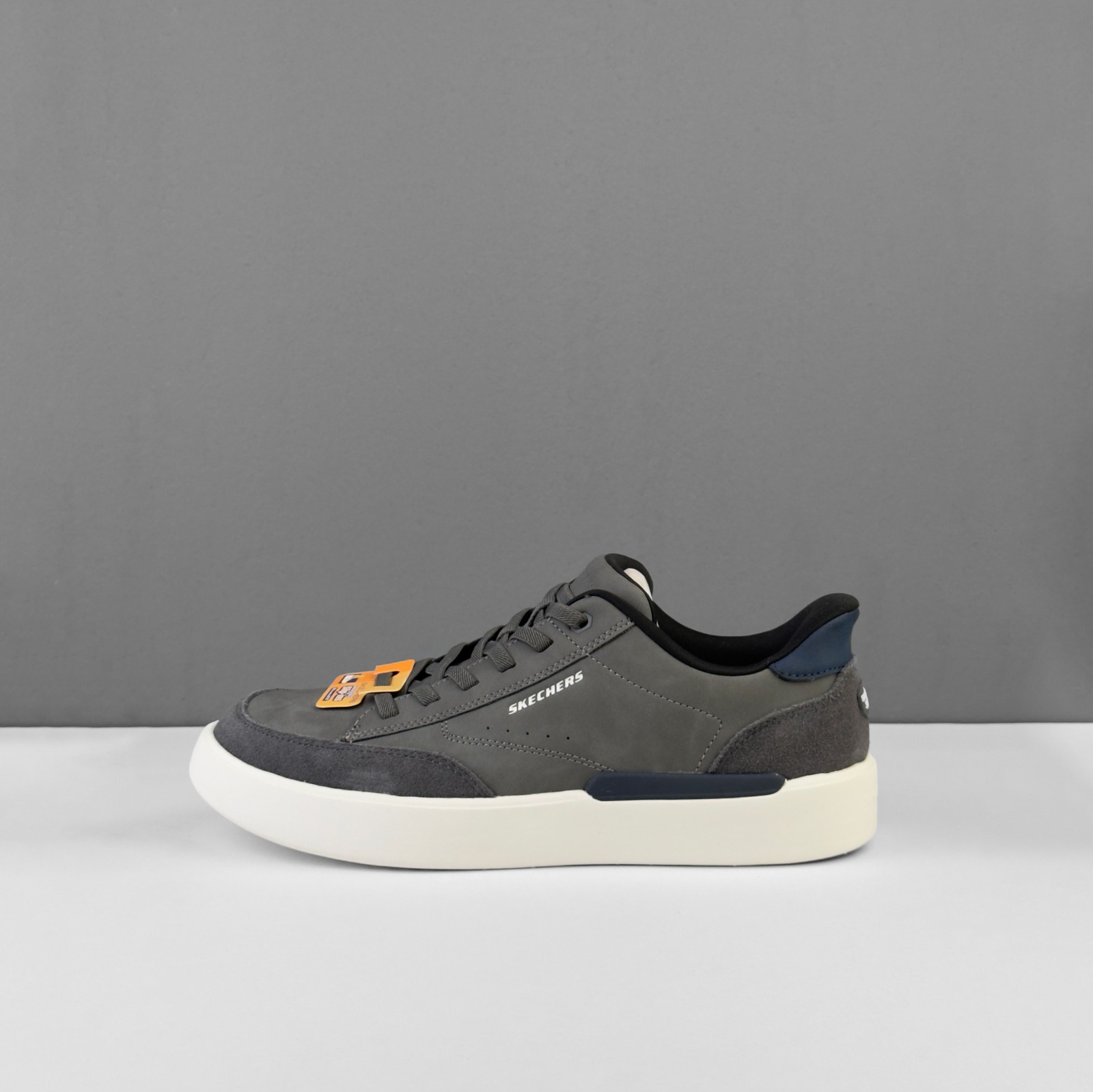 کفش اسکچرز Skechers Relaxed Fit Slip-ins®: Verloma – Radical CHAR-211370