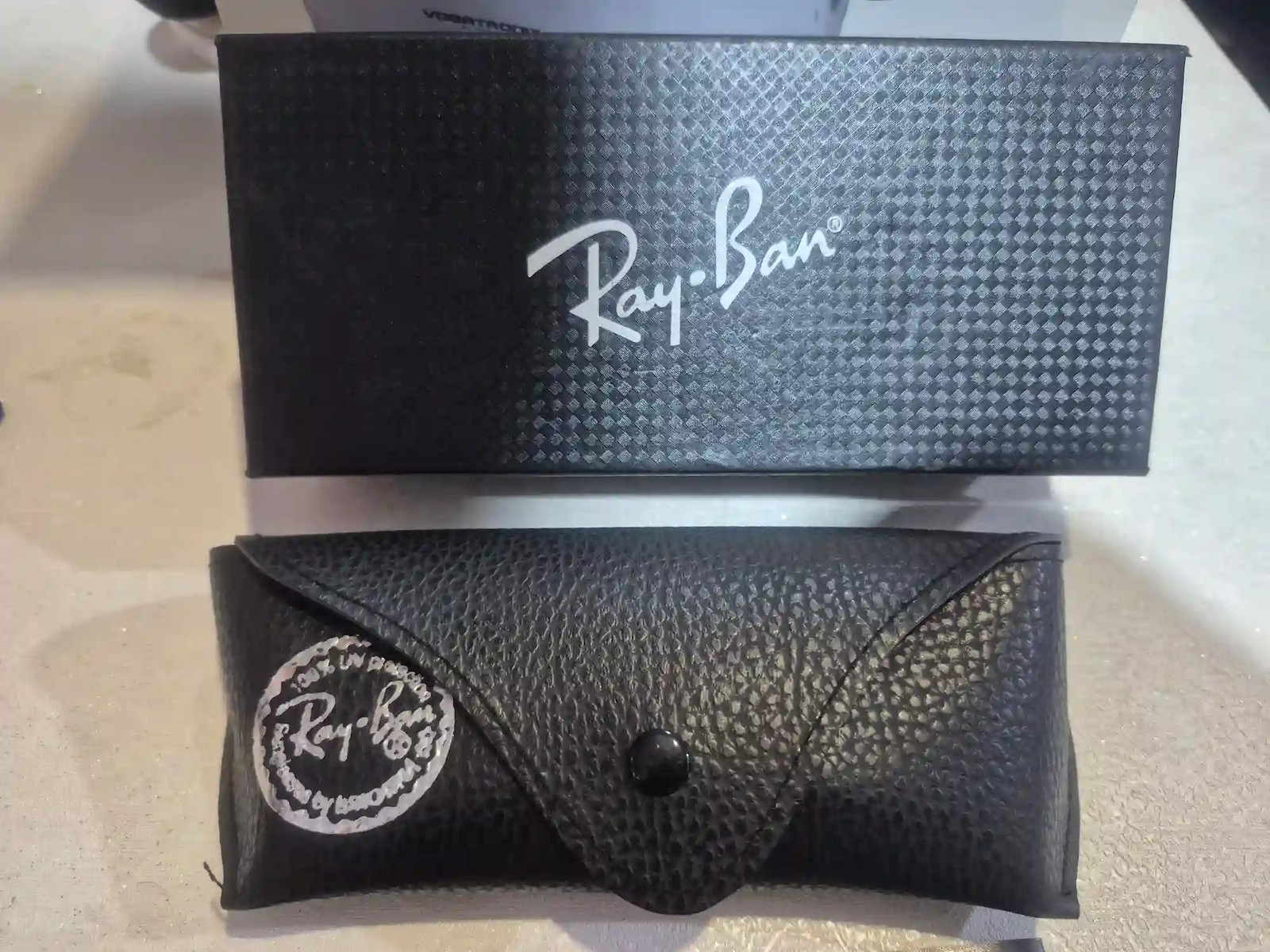 کیف عینک Ray Ban مدل Tech