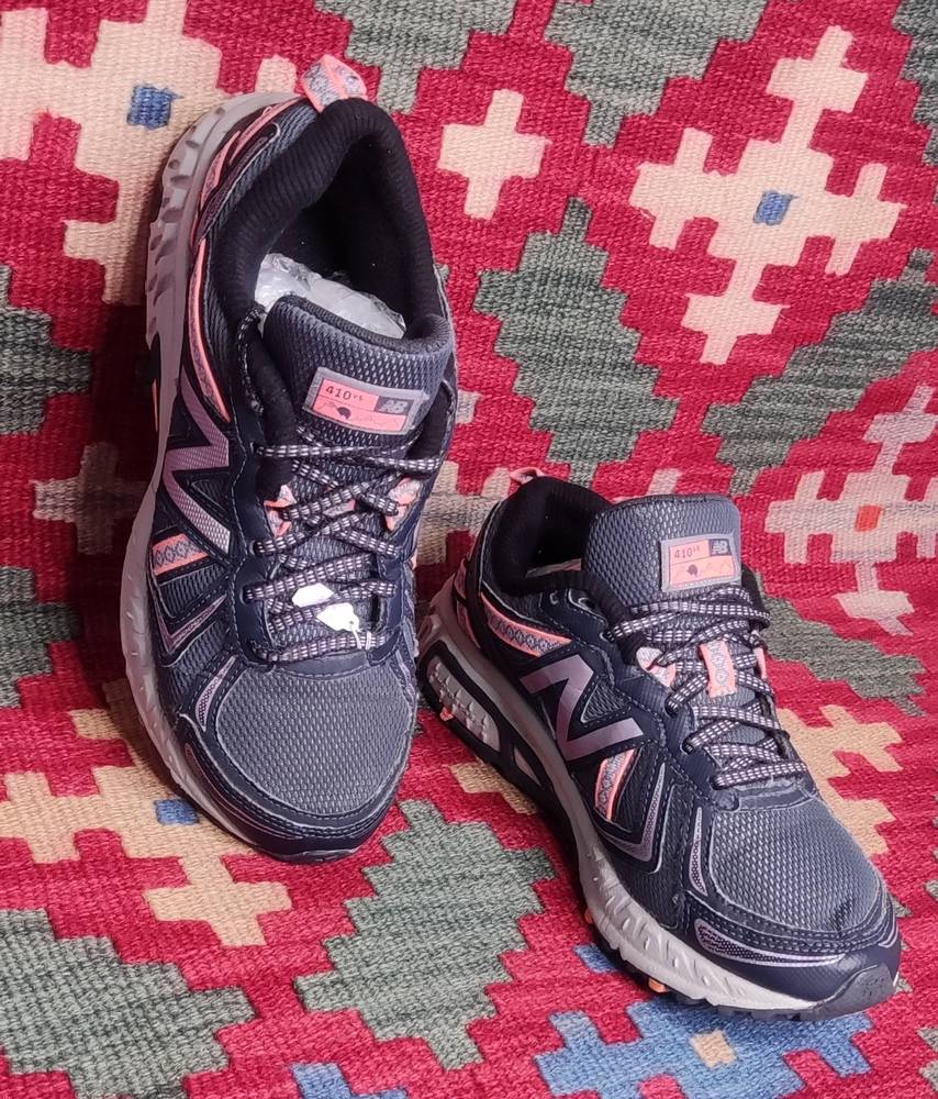 کتونی NEW balance