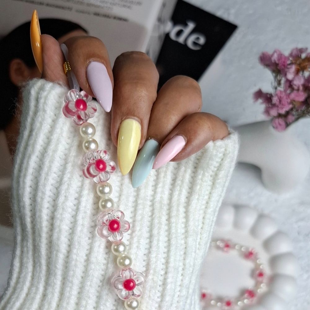 بند عینک گل گلی سرخابی شیشه ای