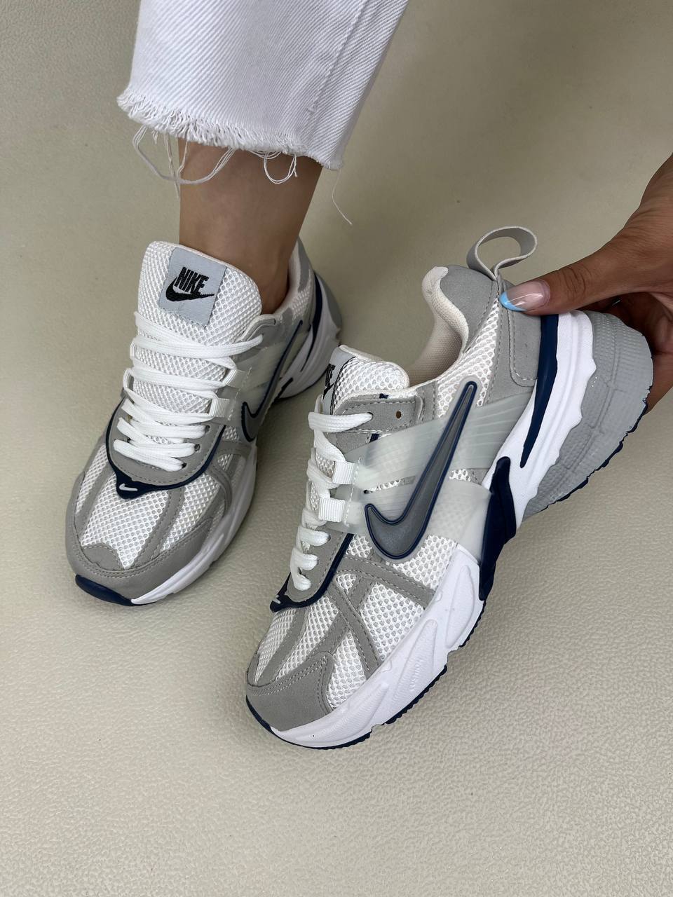 کتونی زنانه نایکی وی تو کی راننینگ | کتونی ونس زنانه نایکی وی تو کی راننینگ NIKE V2K RUNNING کد 1144 کد 660