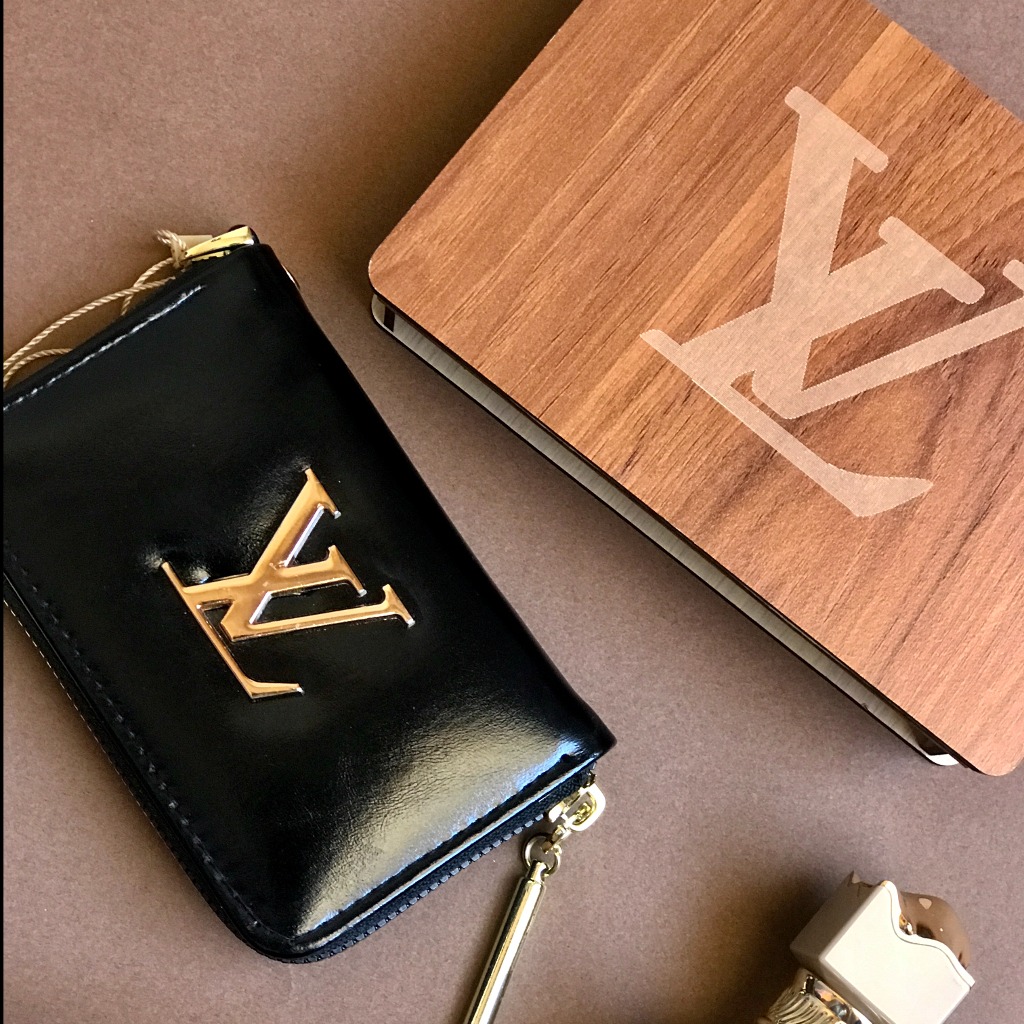 کیف جاکارتی زنانه LV مدل 1103