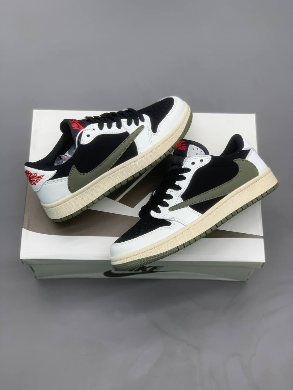 کتونی نایک Air Jordan 1 Low X Travis scott Olive Nike Air Jordan 1 Low X Travis scott Olive