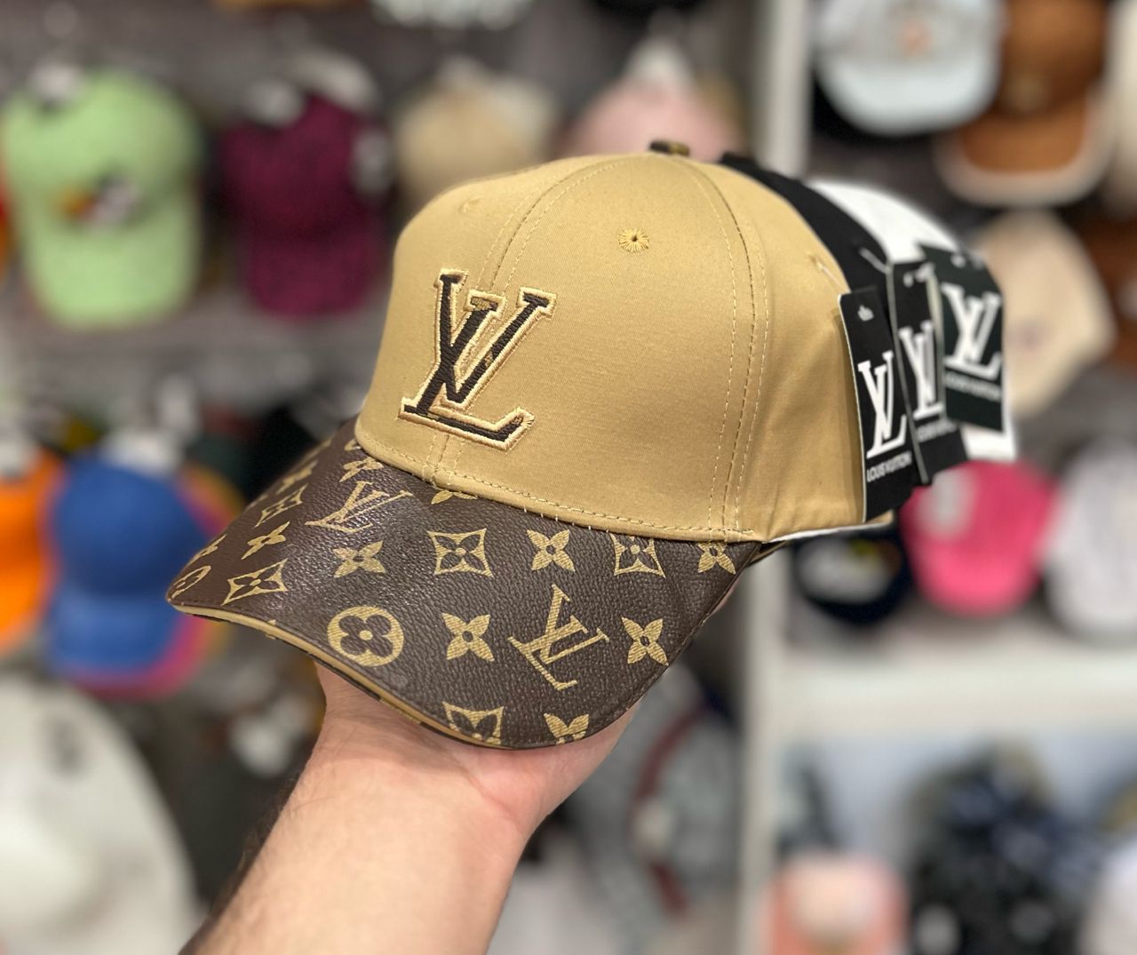 کلاه کتان LV لبه چرم