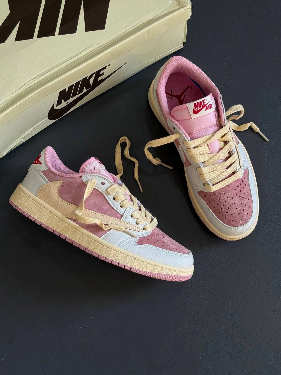 Nike Air Air Jordan 1 Low Travis Scott