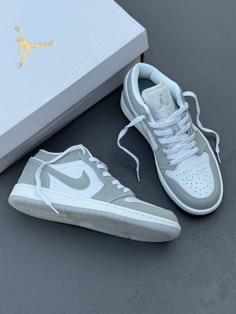 Air jordan 1 low سفید طوسی