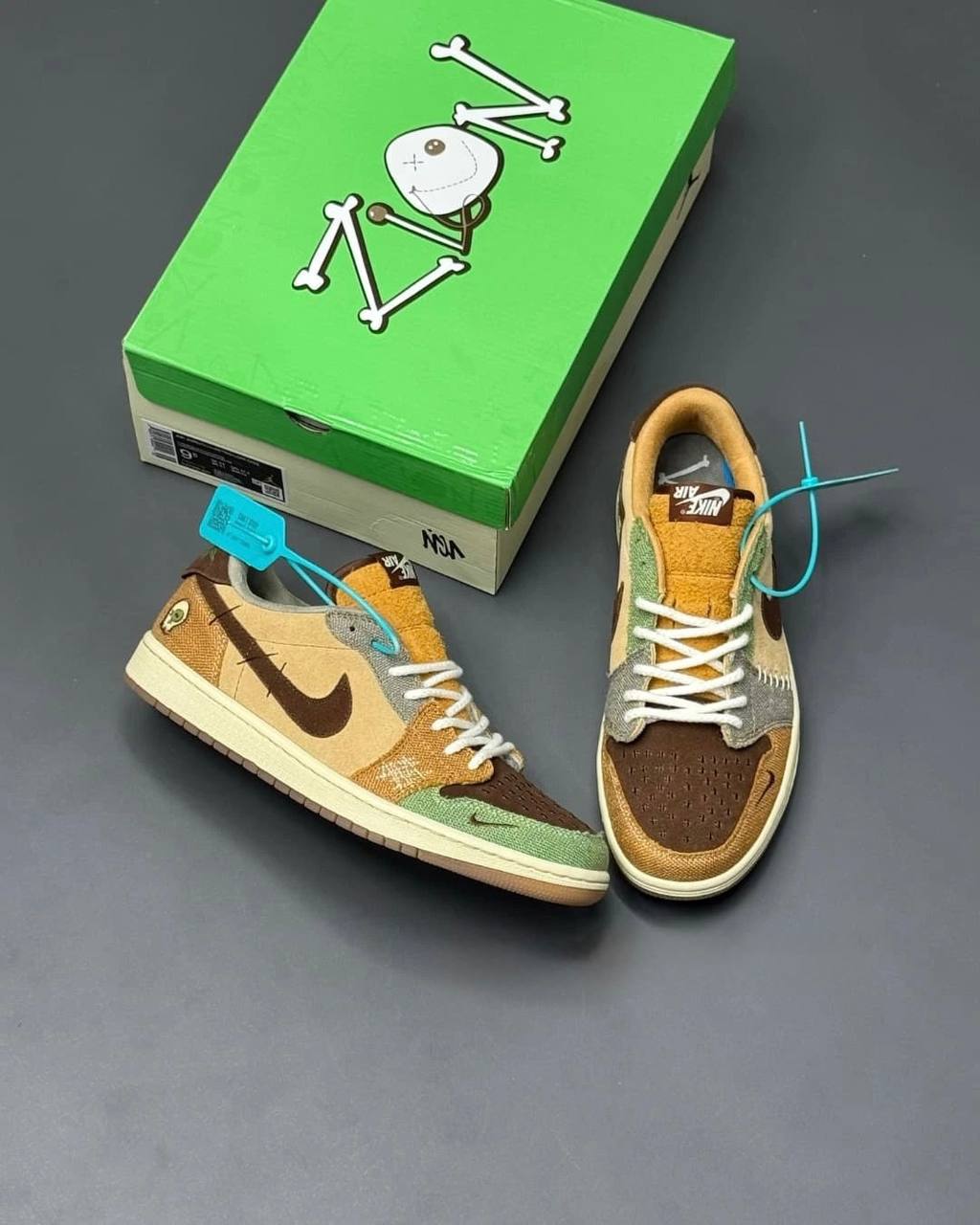 Air Jordan 1 Retro Low Voodoo