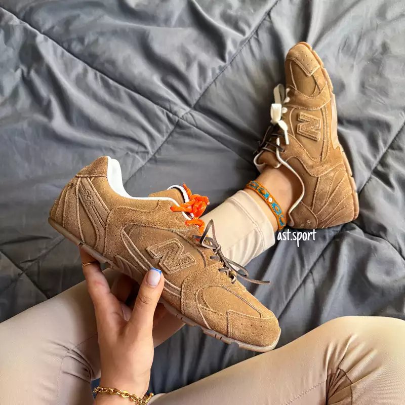 نیوبالانس میو میو قهوه ای | New Balance Miu Miu Brown