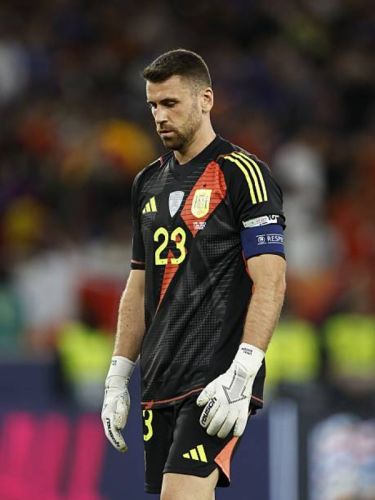 پیراهن پیراهن Spain ۲۰۲۵
