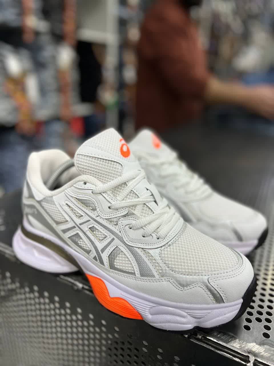 کتونی اسیکس(Asics)
