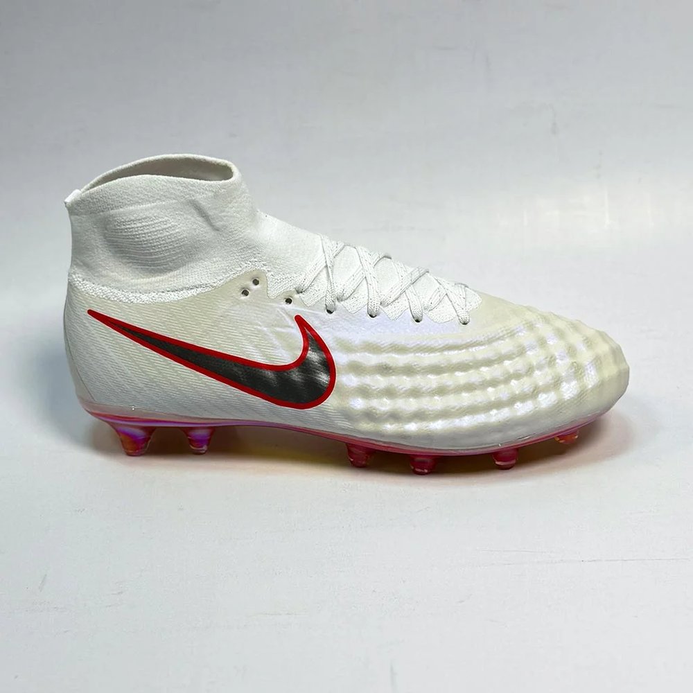 nike majista