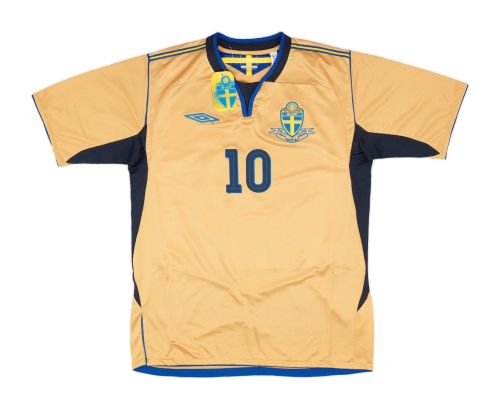 پیراهن پیراهن Sweden ۲۰۰۴