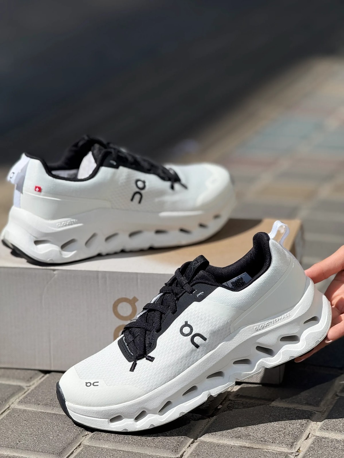 کتونی QC on Running (cloudleap-white-black)