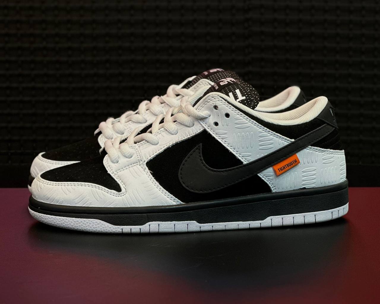 نایک دانک لو سفید مشکی NIKE SB DUNK LOW WHITE BLACK