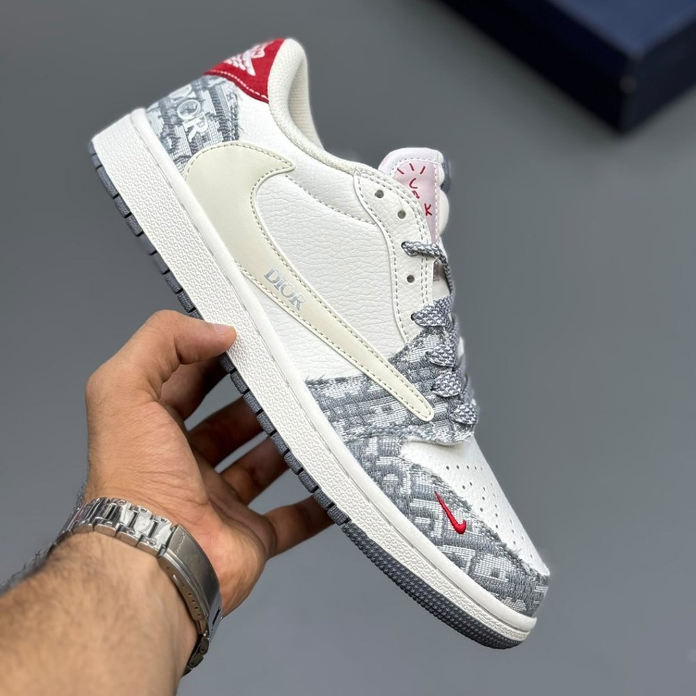 کفش جردن ۱ لو تراویس اسکات دیور سفید خاکستری قرمز Travis Scott x Dior Air Jordan 1 Low White Grey Red