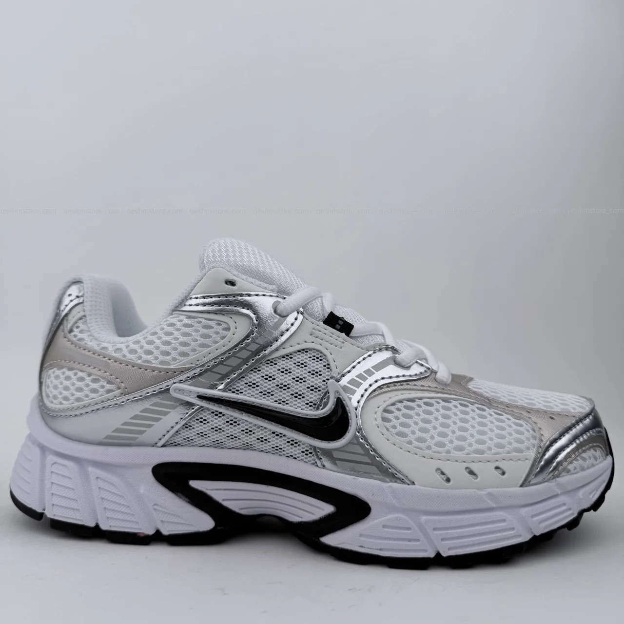 کتونی نایکی وی 5 رانر سفید مشکی Nike V5 Runner White Black کد 2198