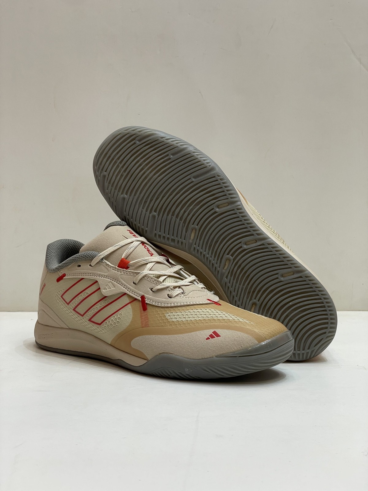 کفش فوتسال آدیداس فور نوا کرمی (Adidas Four Nova)