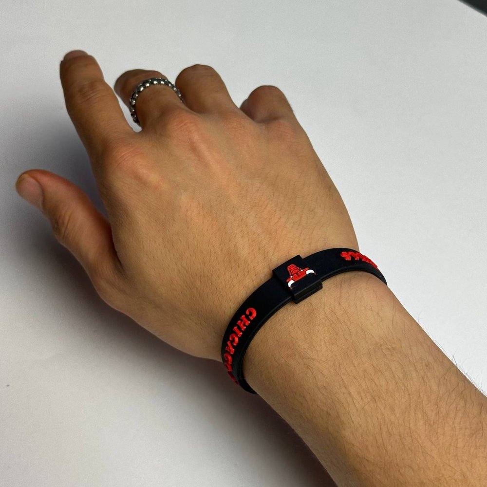 دستبند سیلیکونی طرح ( chicago bulls )