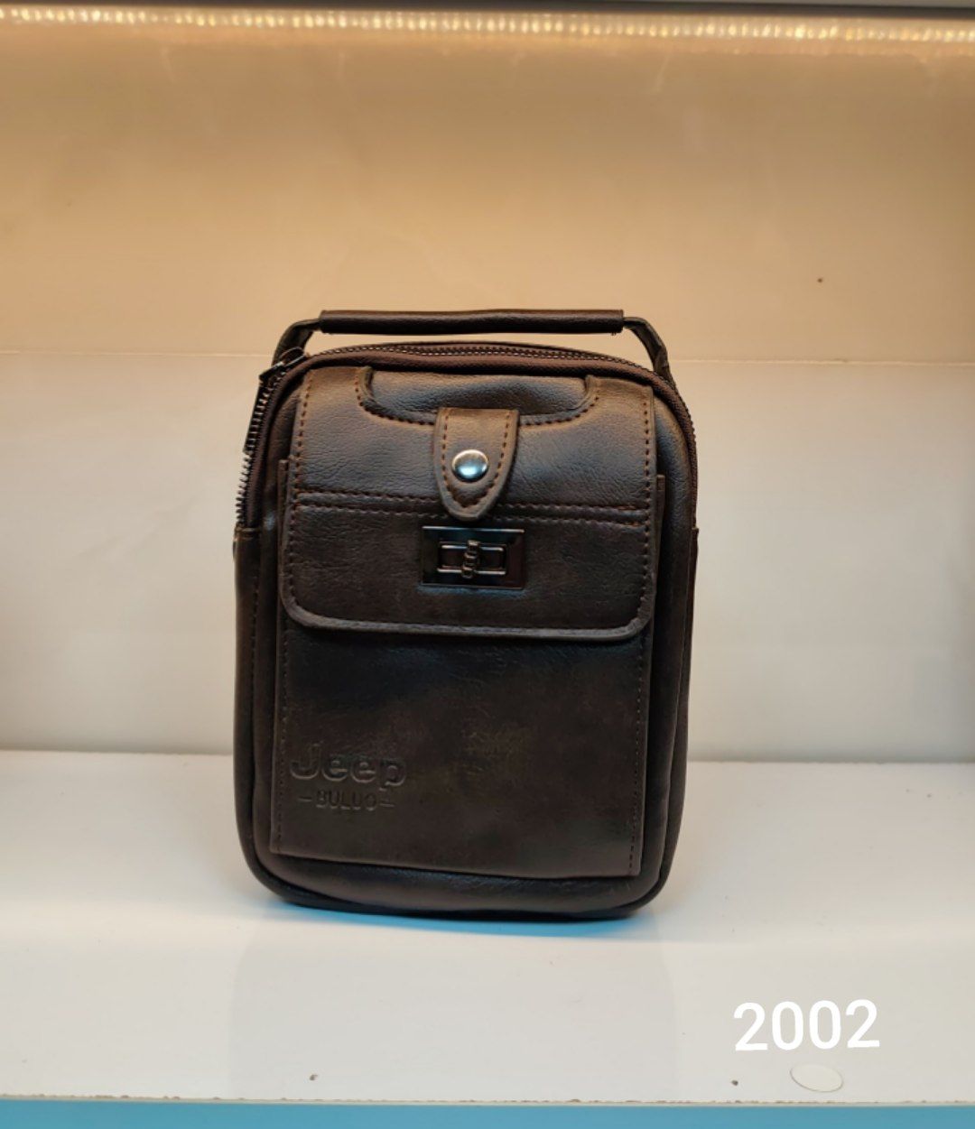 کیف دوشی jeep buluo قهوه‌ای 2002
