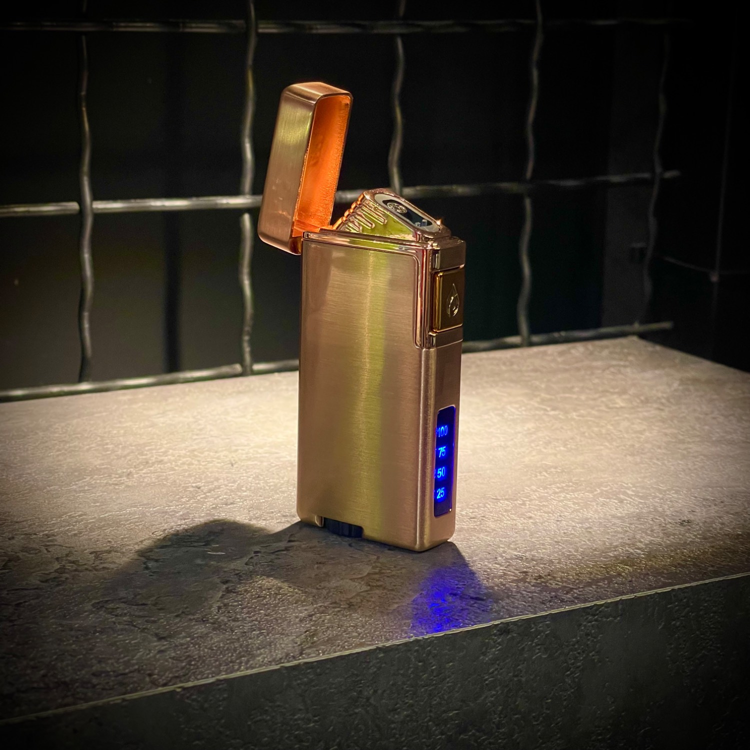 فندکی المنتی دو حالته LIGHTER رنگ طلایی کد 185129