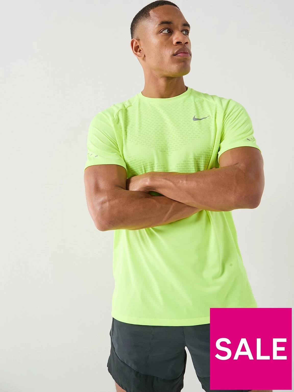 تیشرت رانینگ مردانه Nike Stride Dri-FIT ADV